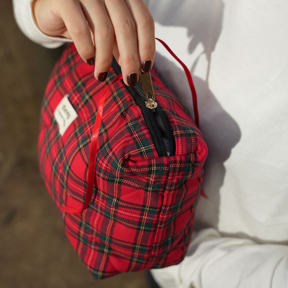 Καρό κόκκινο νεσεσέρ (makeup bag) - 25x20