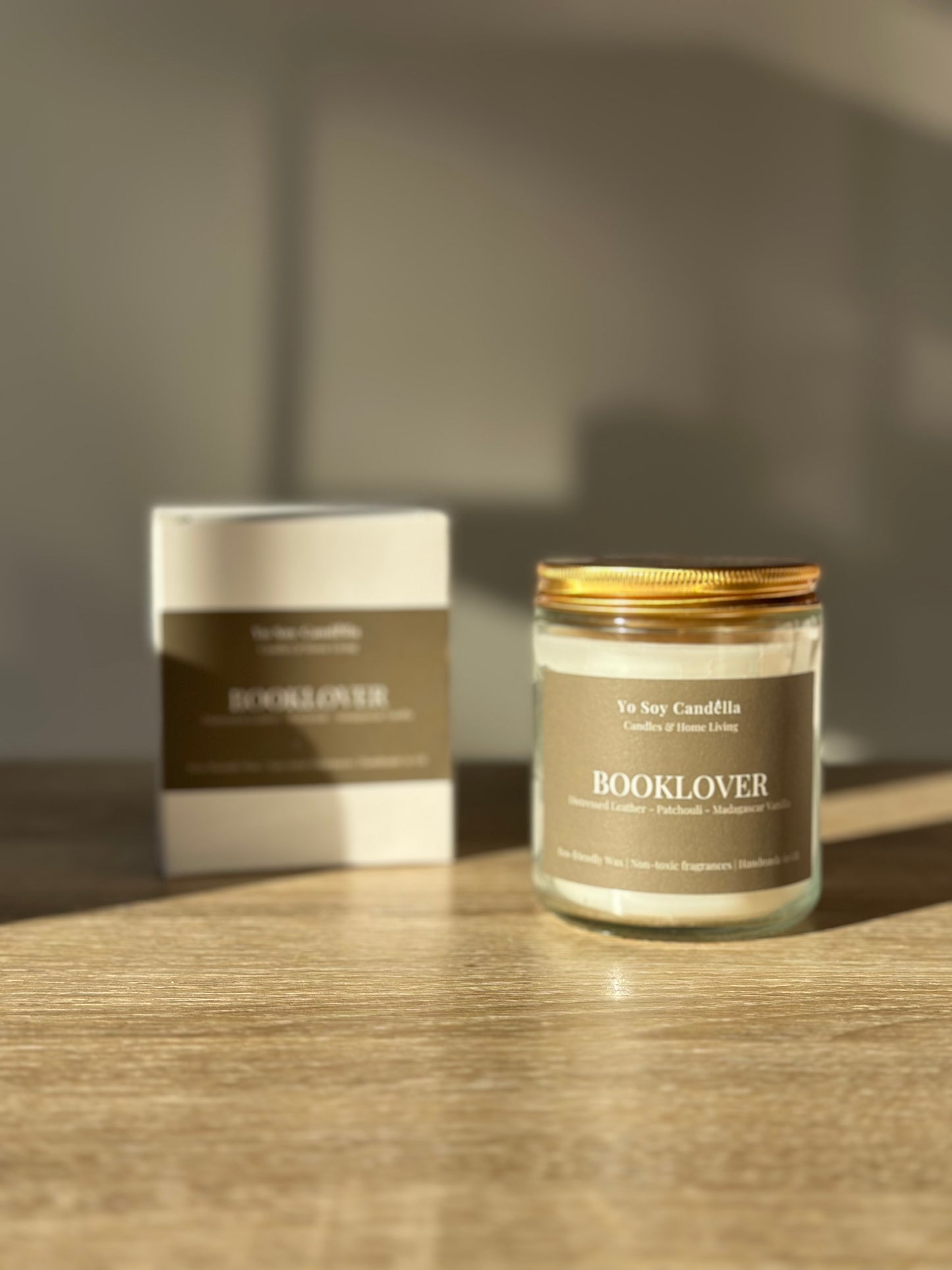 Booklover - Γήινο & μυστυριώδες